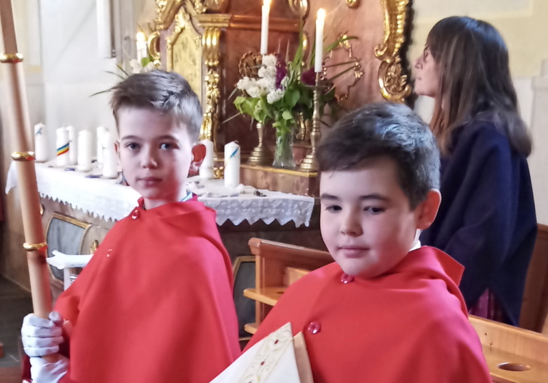 Ministranten bei der Firmung in Gams / Pfarre Wildalpen